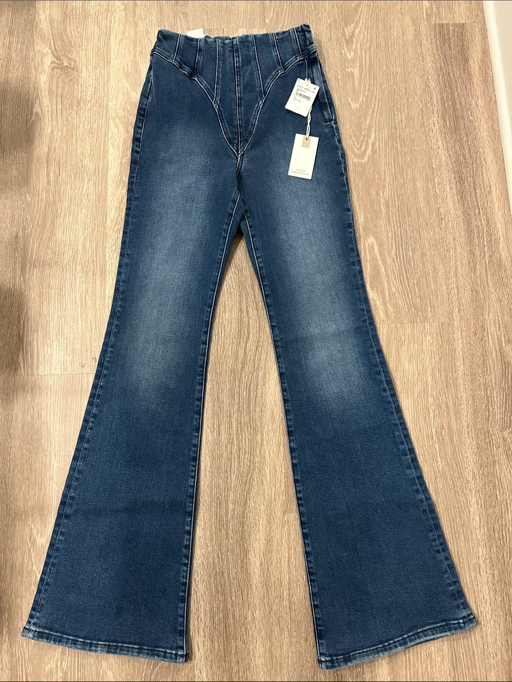 Good American - Good Legs Flare Jeans
